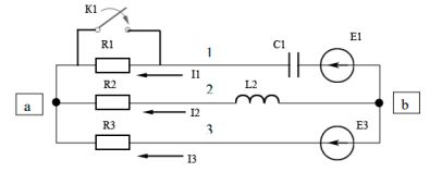 Для электрической схемы цепи синусоидального тока, изображенной в виде графа на рис. 1 и заданной в соответствии с номером варианта в табл. 1. выполнить:  <br />1. По заданному графу составить подробную электрическую схему заданной цепи, на схеме произвольно указать положительные направления токов в ветвях и обозначить их.  <br />2. Определить комплексы действующих значений токов и напряжений на элементах схемы во всех ветвях, воспользовавшись символическим 6 методом расчета линейных электрических цепей в установившихся режимах до и после коммутации ключа.  <br />3. Построить векторные диаграммы токов и напряжений на элементах схемы в установившихся режимах до и после коммутации ключа.  <br />4. Используя данные расчетов, полученных в п.2, записать выражение для мгновенного значения токов всех ветвей и напряжения на емкости.  <br />5. Рассчитать переходные процессы в цепи при замыкании ключа одним из методов (классический, операторный). Определить законы изменения токов во всех ветвях и напряжений на реактивных элементах.  <br />6. Построить графики изменений величин, указанных в п.5.   <br /><b>Вариант 43</b> <br />Дано:  <br />R1=100 Ом, C1 = 70 мкФ <br />R2 = 60 Ом <br />R3 = 20 Ом, L2 = 90 мГн <br />Em1 = 50 В, φ1 = -20° <br />Em3 = 60 В, φ3 = 0° <br />f=40 Гц